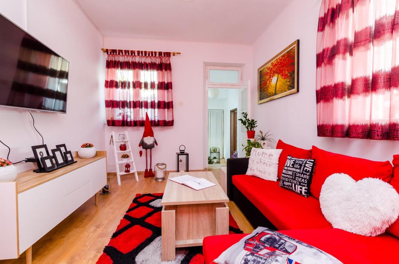 Holiday Home Lungo Mare Mlini Luaran gambar